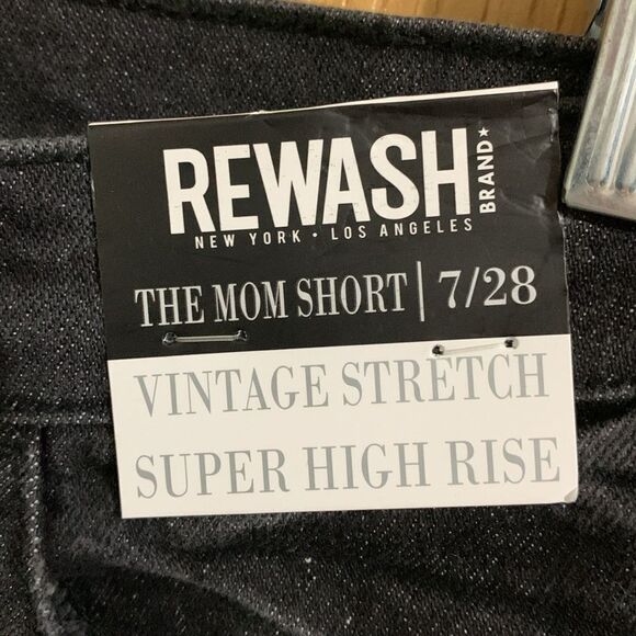 Rewash Brand Super High Rise Mom Jean Shorts Black Denim Size 7/28 NWT - Picture 3 of 9